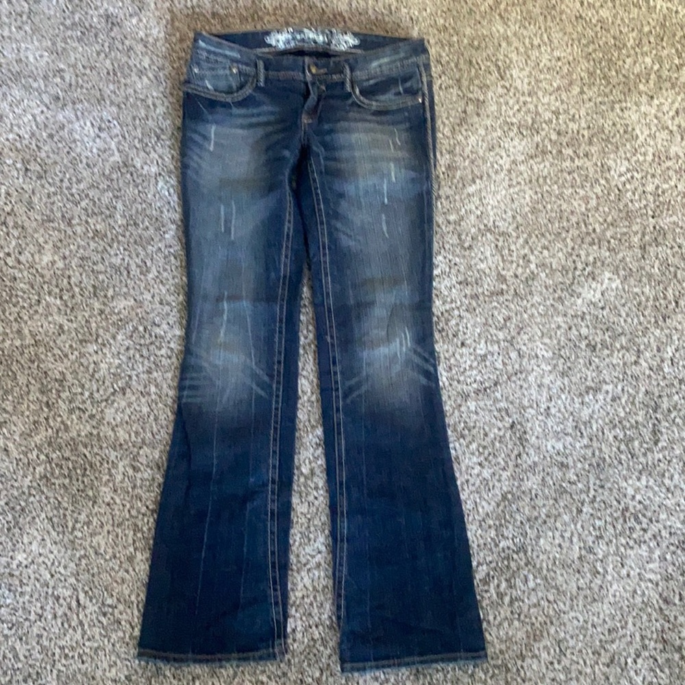 Boot cut-4R Express jeans. Low rise.